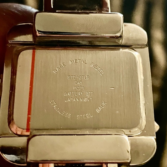 Ladies Quartz Watch - Picture 5 of 5